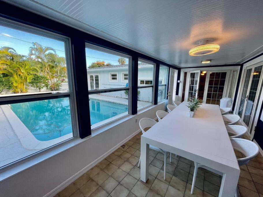 Skipper'S Landing - 4 Bedroom With Heated Pool Cocoa Beach Exterior photo