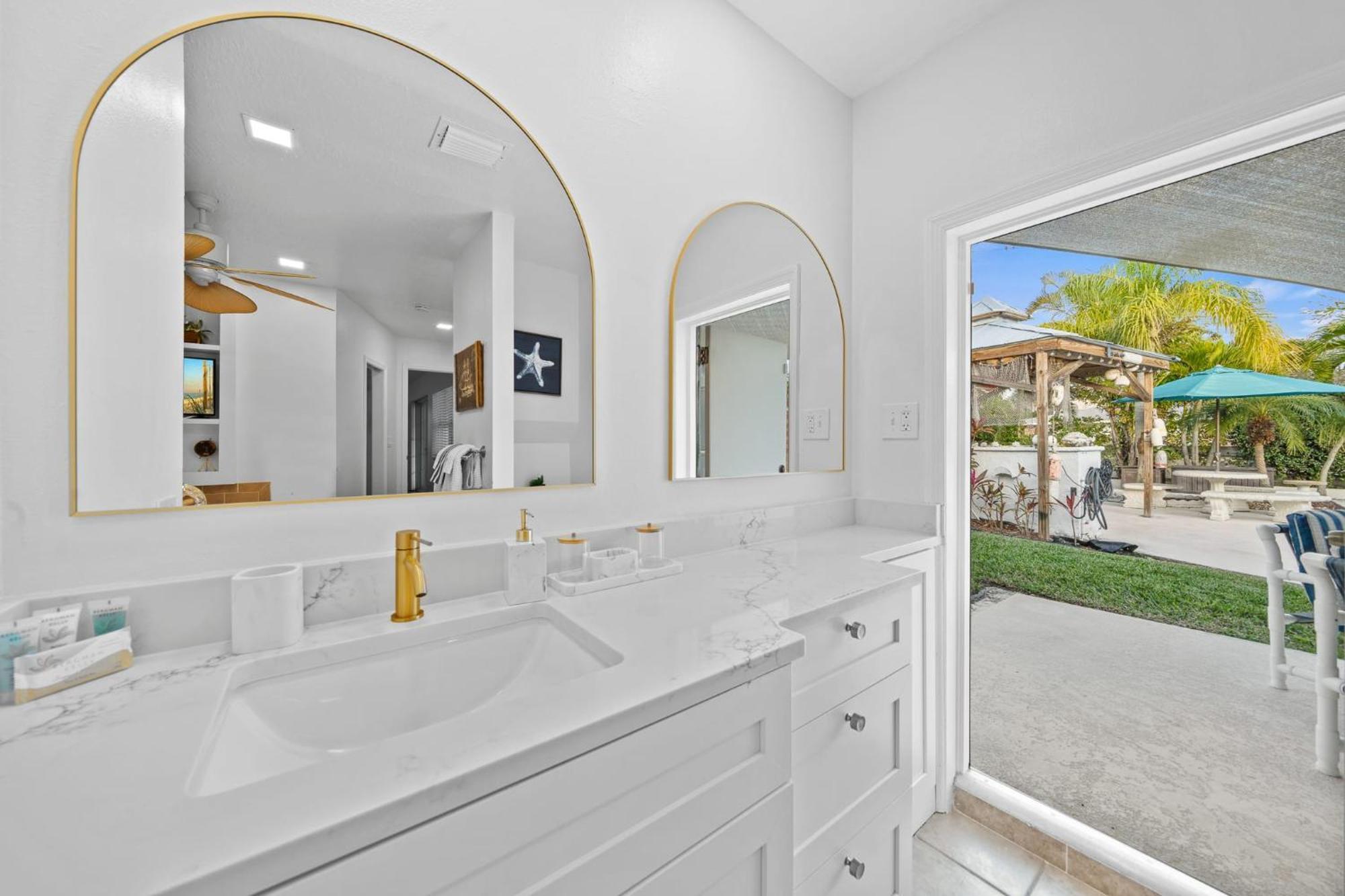 Skipper'S Landing - 4 Bedroom With Heated Pool Cocoa Beach Exterior photo